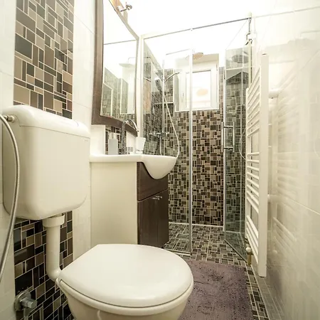 1bdr In Heart Of Center Sarajevo